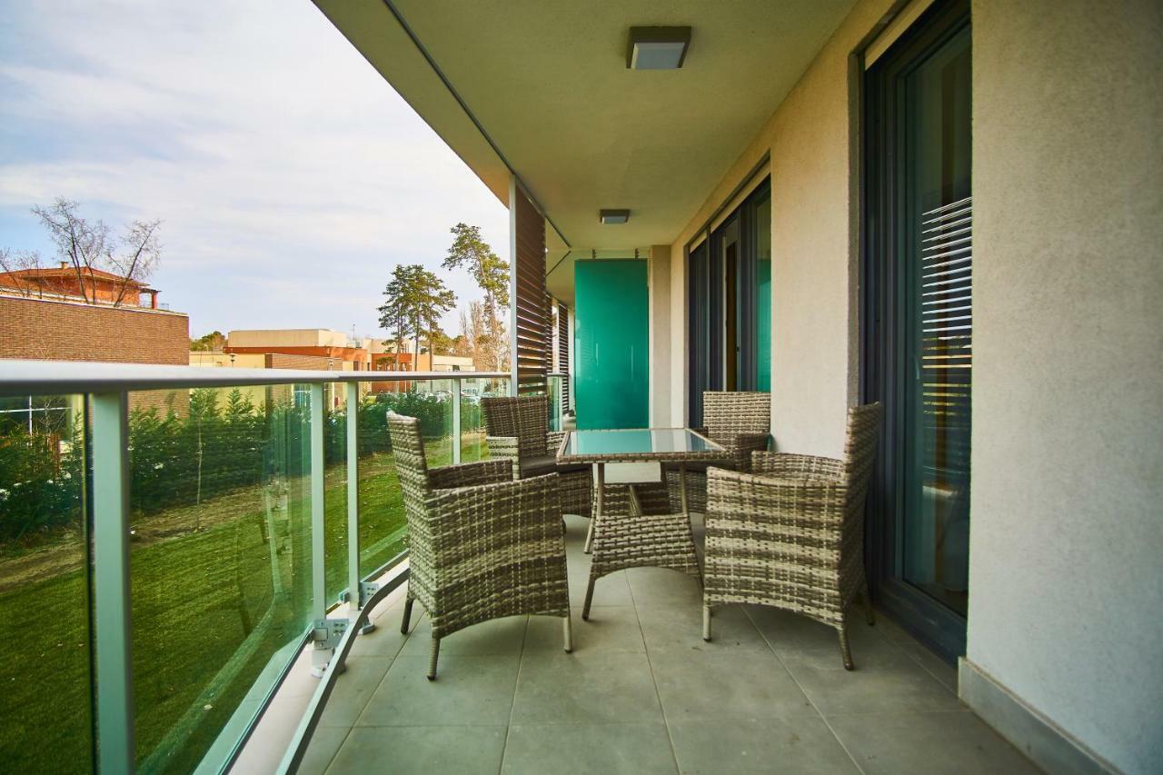 Azur Apartments - Hostaid Siófok Rom bilde